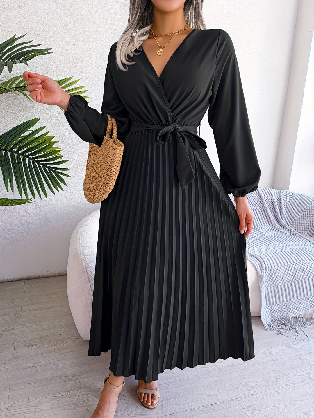 Lyse Paris  – Robe Plissée Élégance