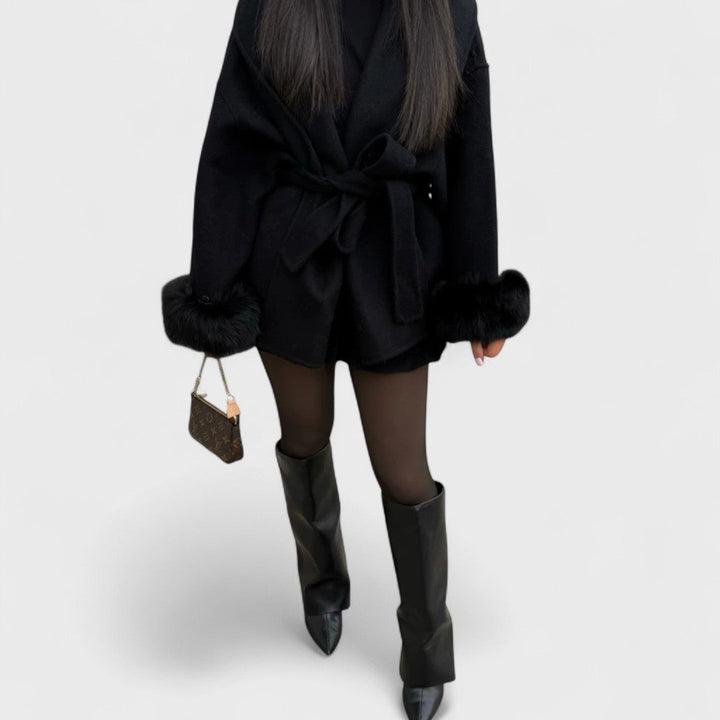 Ivano Milano™ | Cappotto elegante con dettagli in pelliccia ecologica