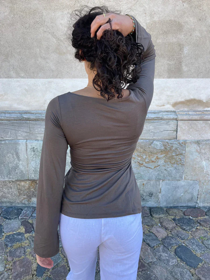 Lyse Paris – Blouse Élégante avec Détail de Nœud