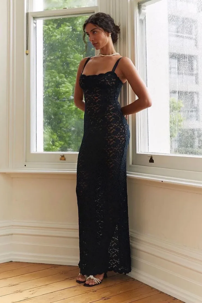 Lyse Paris – Robe Longue en Dentelle Noire Bérangère