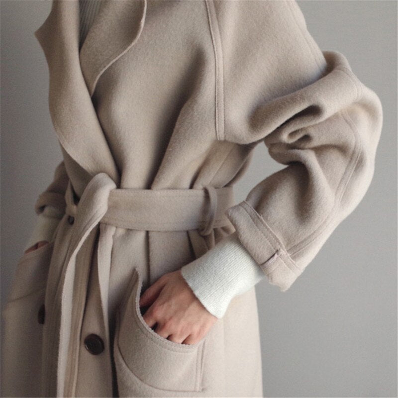Lyse Paris – Manteau Long Élégant