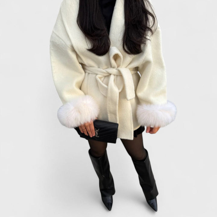 Ivano Milano™ | Cappotto elegante con dettagli in pelliccia ecologica