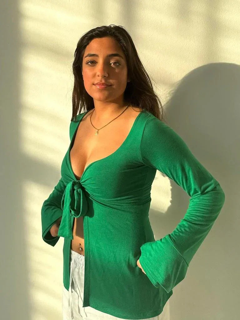 Lyse Paris – Blouse Élégante avec Détail de Nœud