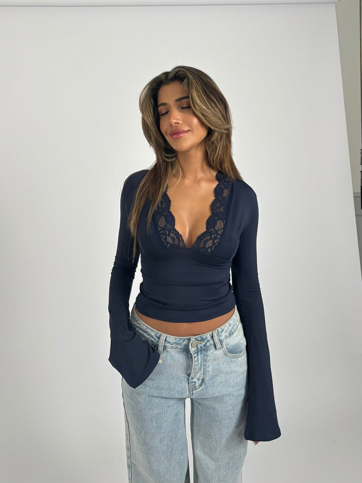 Lyse Paris – Haut en Dentelle