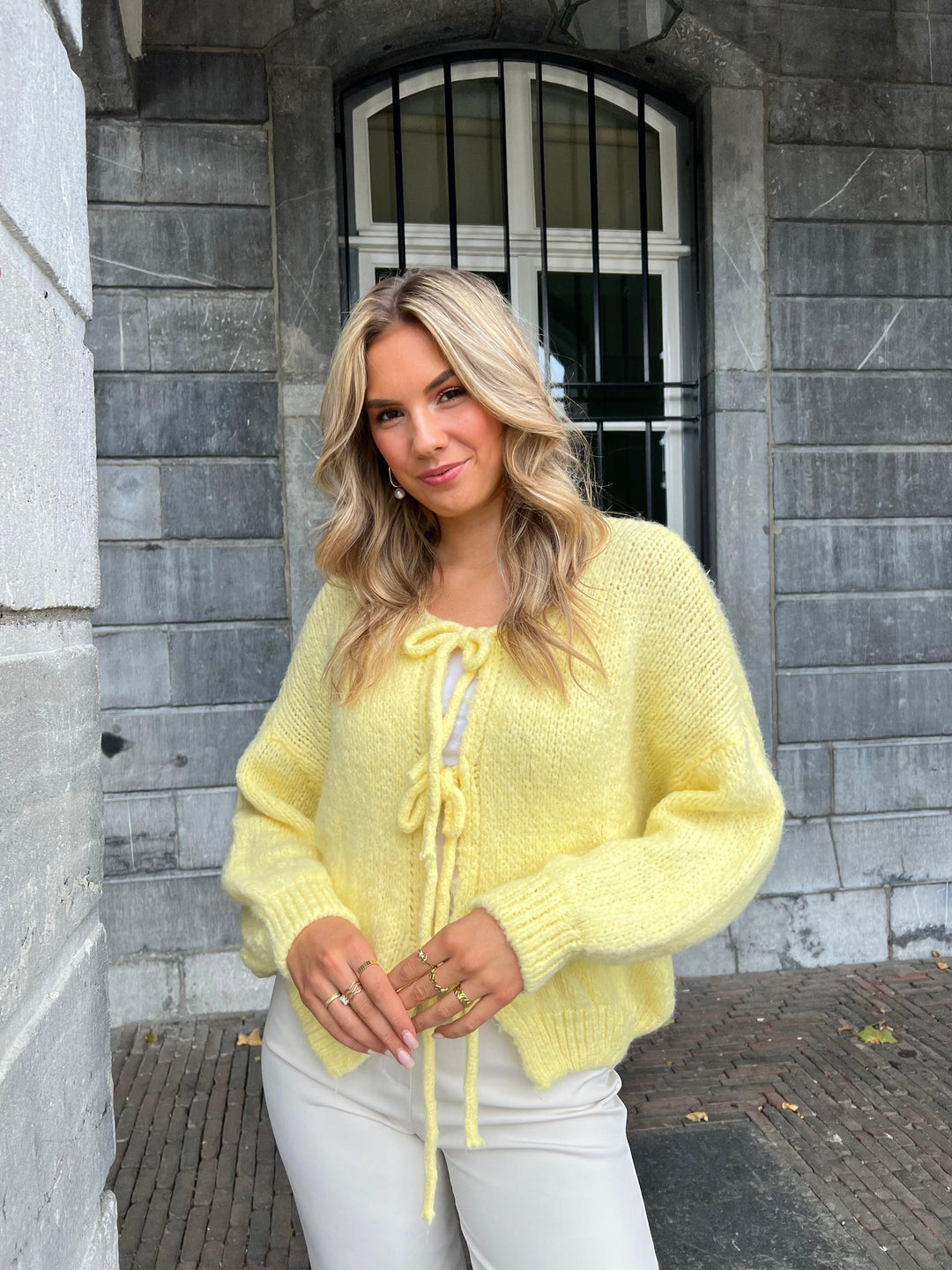 Lyse Paris – Cardigan d’Automne Élégant